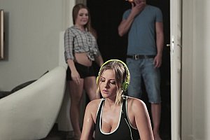 Bdsm女囚裸体监狱bd Porn